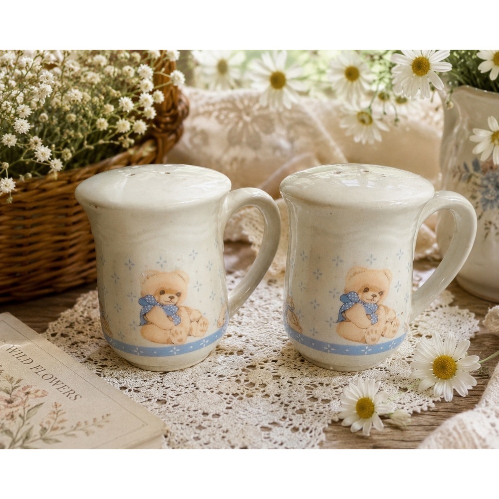 Vintage Tienshan Country Bear Salt Pepper Shaker Set Teddy Bear Cottagecore